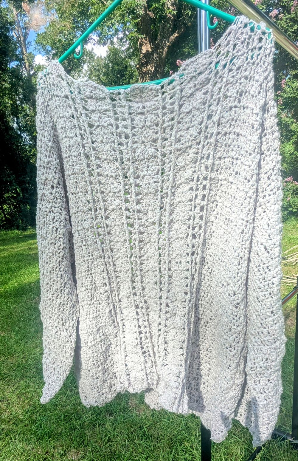 Half-moon sweater 